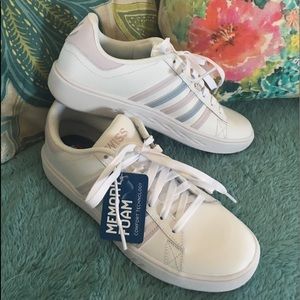 pershing court light